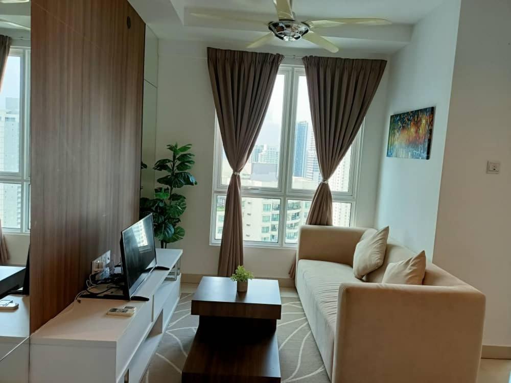 Family Suites At Mansion One By Maj جورج تاون المظهر الخارجي الصورة