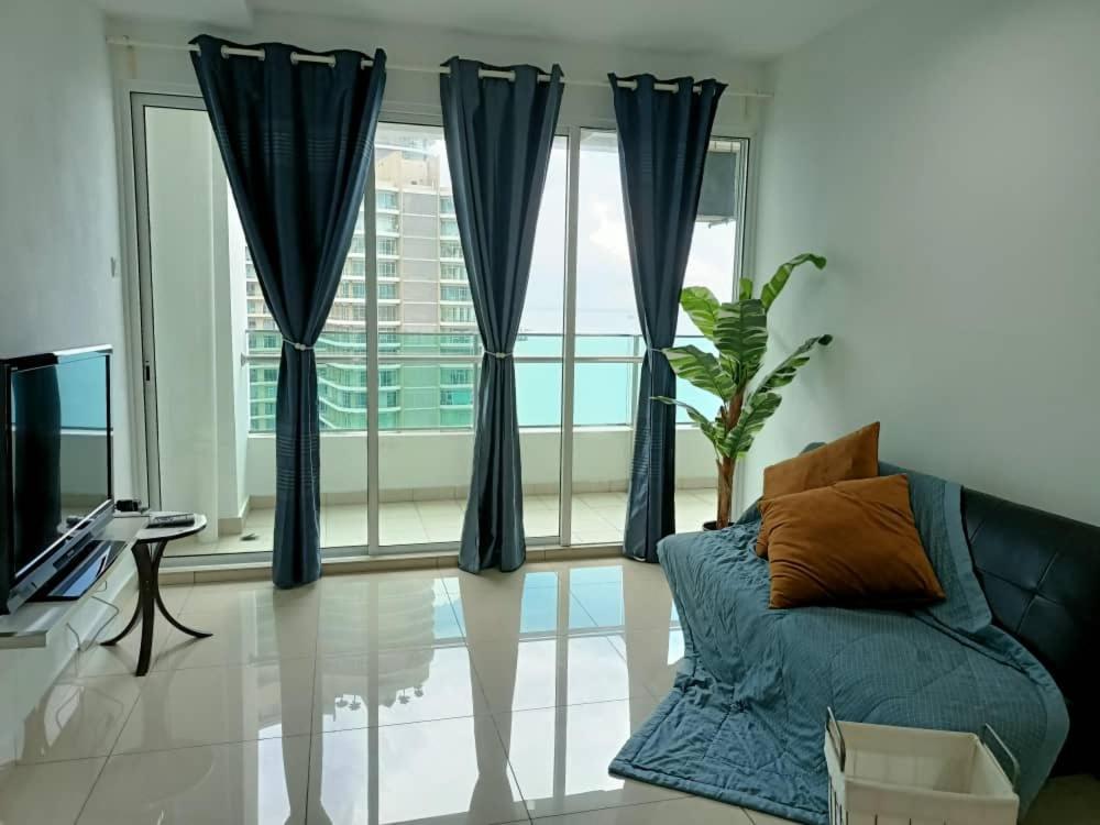 Family Suites At Mansion One By Maj جورج تاون المظهر الخارجي الصورة