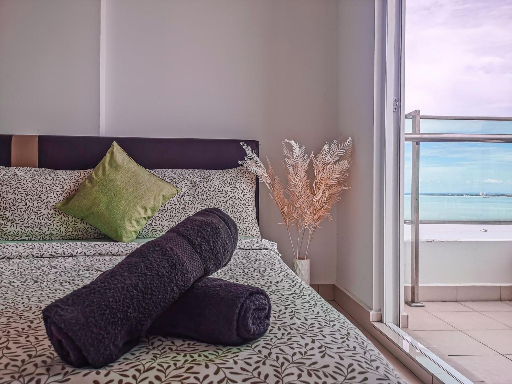Family Suites At Mansion One By Maj جورج تاون المظهر الخارجي الصورة